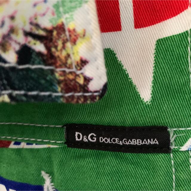 DOLCE&GABBANA(ドルチェアンドガッバーナ)のベスト レディースのジャケット/アウター(Gジャン/デニムジャケット)の商品写真