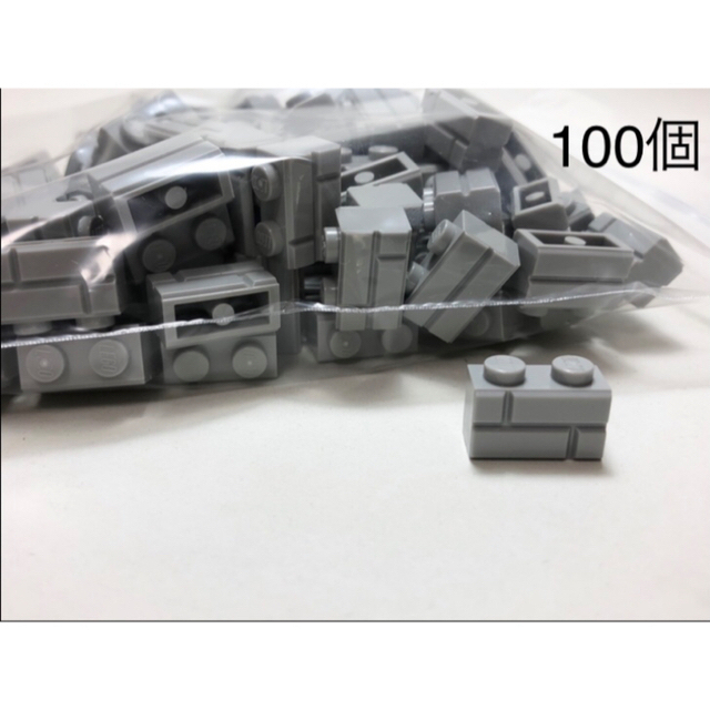 Lego(レゴ)の新品未使用　レゴ　プレート　ラウンド　丸　1x1 トランスライトブルー　100枚 キッズ/ベビー/マタニティのおもちゃ(知育玩具)の商品写真