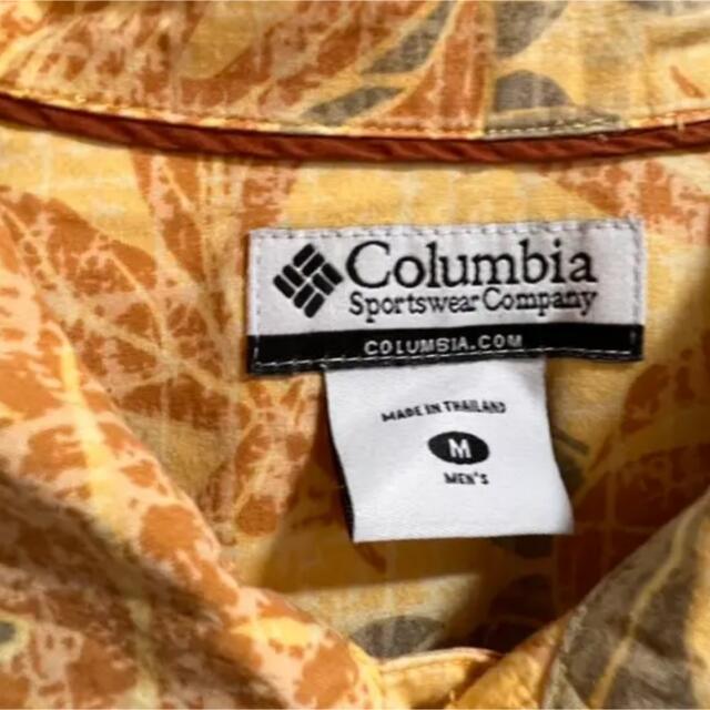 Columbia(コロンビア)のコロンビア　シャツ　ボタニカル　総柄　柄シャツ　半袖 メンズのトップス(シャツ)の商品写真