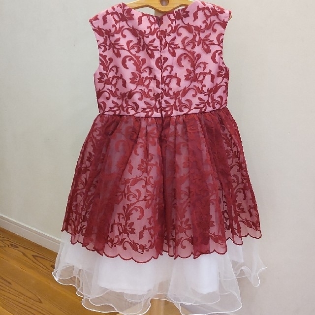 BeBe(ベベ)の【超美品】120 BeBe ワンピース キッズ/ベビー/マタニティのキッズ服女の子用(90cm~)(ドレス/フォーマル)の商品写真