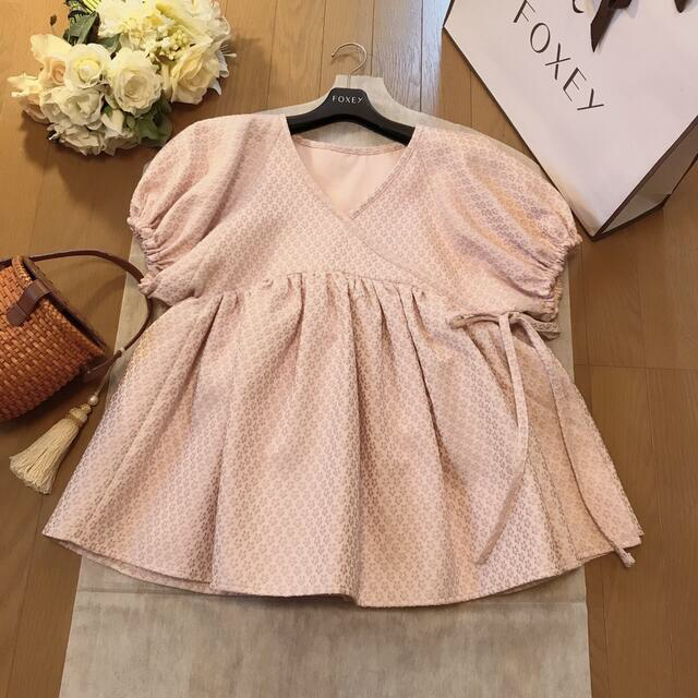 セブンテン ジャガードカシュクールトップス 紙タグ有試着程度 セブンテン ジャガードカシュクールトップス 紙タグ有試着程度