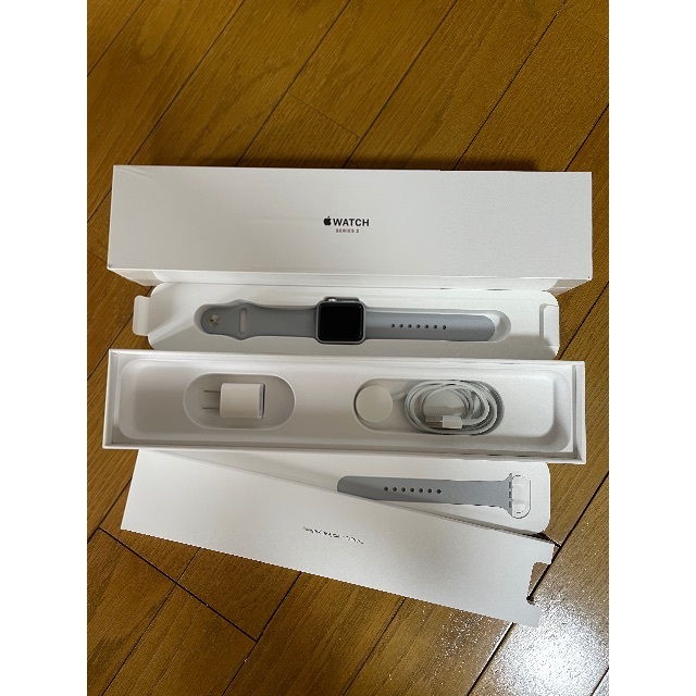 Apple Watch - Apple Watch 3 GPS +セルラー 38㎜（celluler)