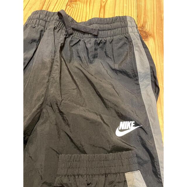 NIKE(ナイキ)のナイキ ウーブン トラック スーツ ボトムのみ キッズ/ベビー/マタニティのキッズ服男の子用(90cm~)(パンツ/スパッツ)の商品写真