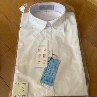 アオキ(AOKI)のAOKI LES MUES 白　ワイシャツ　ブラウス　半袖9号(シャツ/ブラウス(半袖/袖なし))