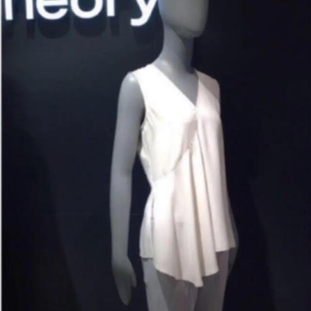 theory(セオリー)のTheory セオリー　ブラウス　18ss ノースリーブ レディースのトップス(シャツ/ブラウス(半袖/袖なし))の商品写真