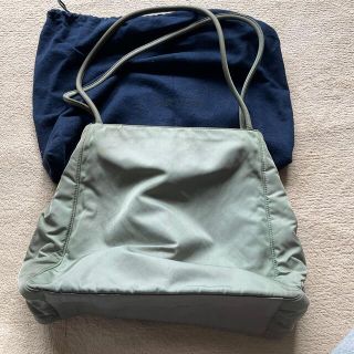 プラダ(PRADA)のPRADA プラダ トートバッグ ハンドバッグ 三角プレート カーキグリーン(トートバッグ)