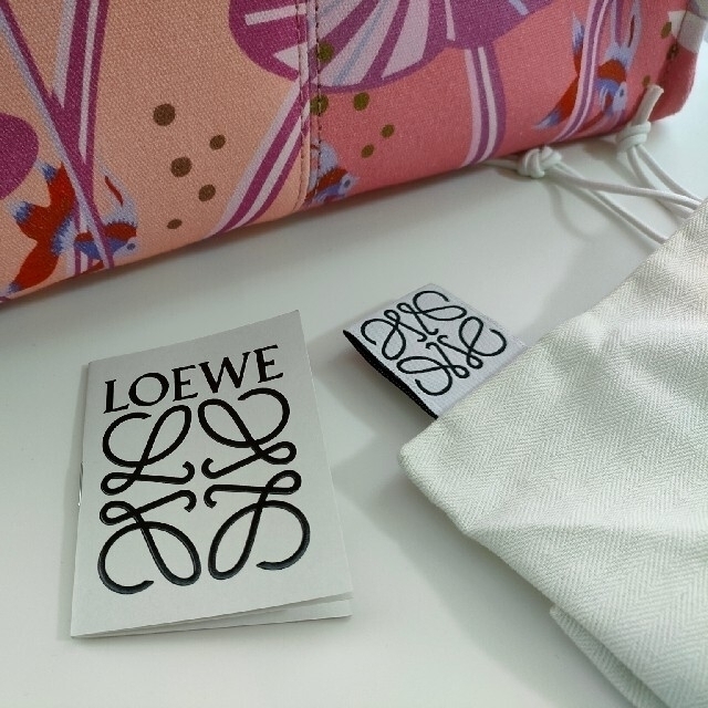 LOEWE(ロエベ)の【tresor様専用】ロエベ　クッショントート レディースのバッグ(ハンドバッグ)の商品写真