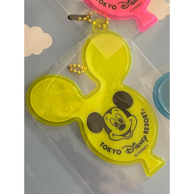 Disney(ディズニー)のディズニー　バルーン　リフレクター　キーチェーン エンタメ/ホビーのおもちゃ/ぬいぐるみ(キャラクターグッズ)の商品写真