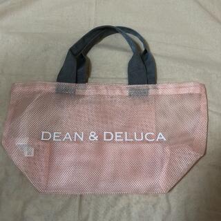 ディーンアンドデルーカ(DEAN & DELUCA)の美品　DEAN&DELUCA メッシュバッグ　スモークピンク(トートバッグ)