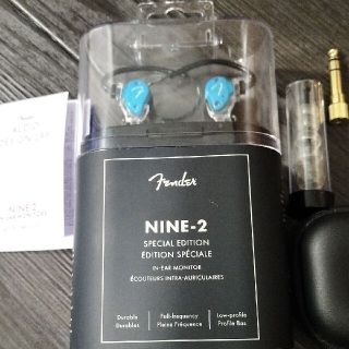 フェンダー(Fender)のfender　NINE 2 Taos Turquoiseフェンダーイヤモニ(ヘッドフォン/イヤフォン)