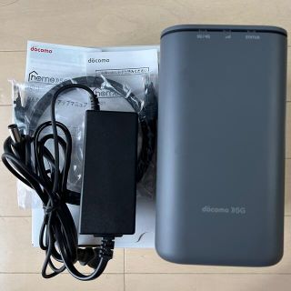 エヌティティドコモ(NTTdocomo)の【美品】docomo home5G (HR01,ホームルーター)(PC周辺機器)