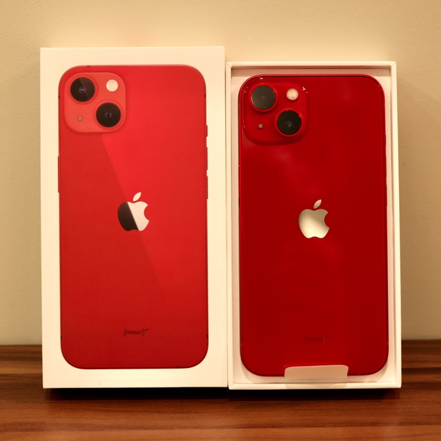 iPhone13  128GB  docomo  SIMフリー  RED