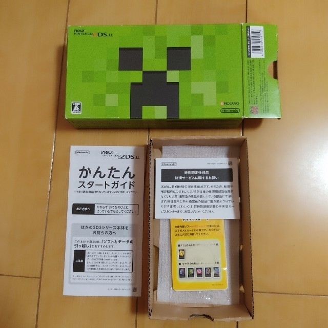 ニンテンドー2DS(ニンテンドー2DS)のMINECRAFT Newニンテンドー2DS LL ジャンク エンタメ/ホビーのゲームソフト/ゲーム機本体(携帯用ゲーム機本体)の商品写真