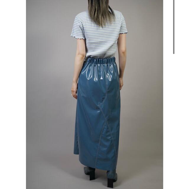 TOGA(トーガ)のHELK  ENAMEL STITCH SKIRT (BLUE) レディースのスカート(ロングスカート)の商品写真