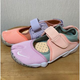 NIKEエアリフト新品未使用　24cm マルチカラー