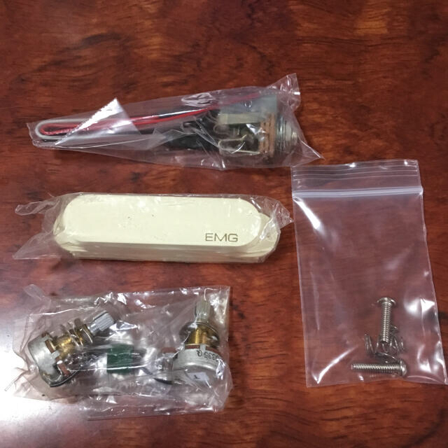 ☆お求めやすく価格改定☆ EMG SA Pickup(Ivory) ギター rhythmtrick.com