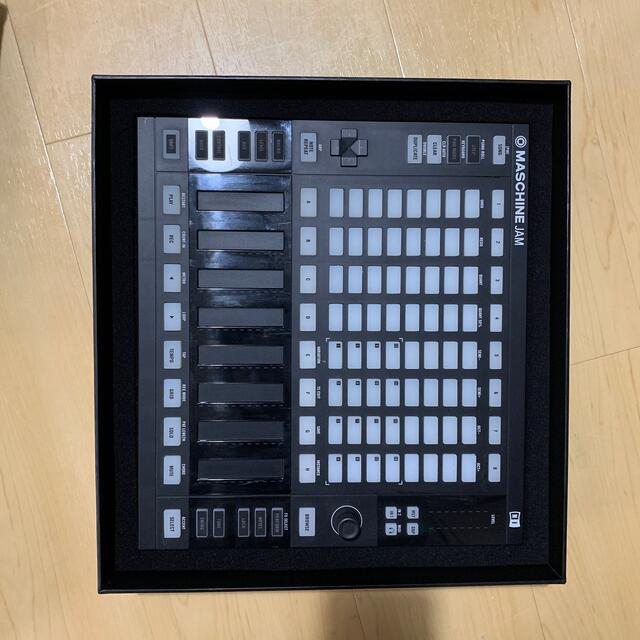 Native Instruments Maschine Jam 1