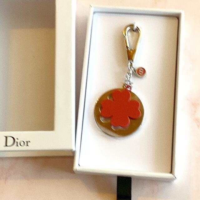 Christian Dior(クリスチャンディオール)のDior  クリスチャンディオール　チャーム　ノベルティ レディースのファッション小物(キーホルダー)の商品写真