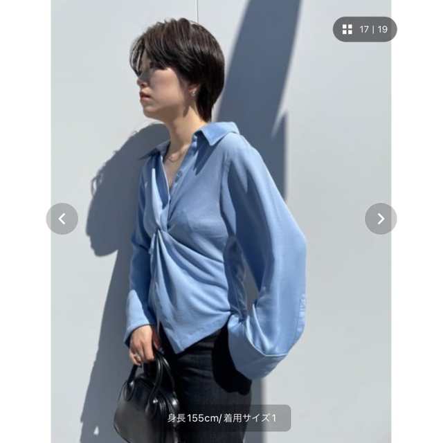 moussy(マウジー)のmoussy シャツ　ギャザーシャツ　水色　ブルー レディースのトップス(シャツ/ブラウス(長袖/七分))の商品写真