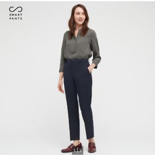 ユニクロ(UNIQLO)のスマートアンクルパンツ（ストライプ・2WAYストレッチ・丈標準64～66cm）(クロップドパンツ)