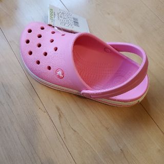 クロックス(crocs)の新品未使用のクロックスです(*^^*)(サンダル)