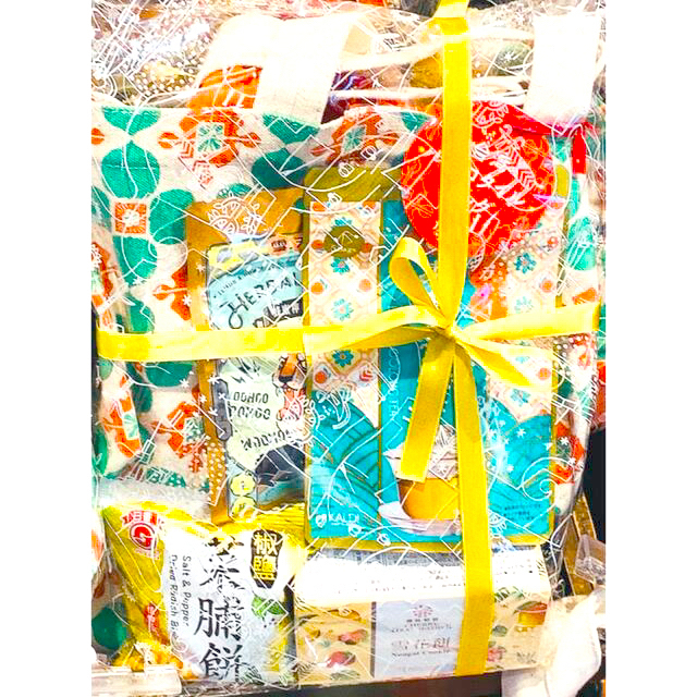 CHUMS(チャムス)の【専用ページ】KALDI カルディ　台湾レトロタイルバッグセット レディースのバッグ(トートバッグ)の商品写真