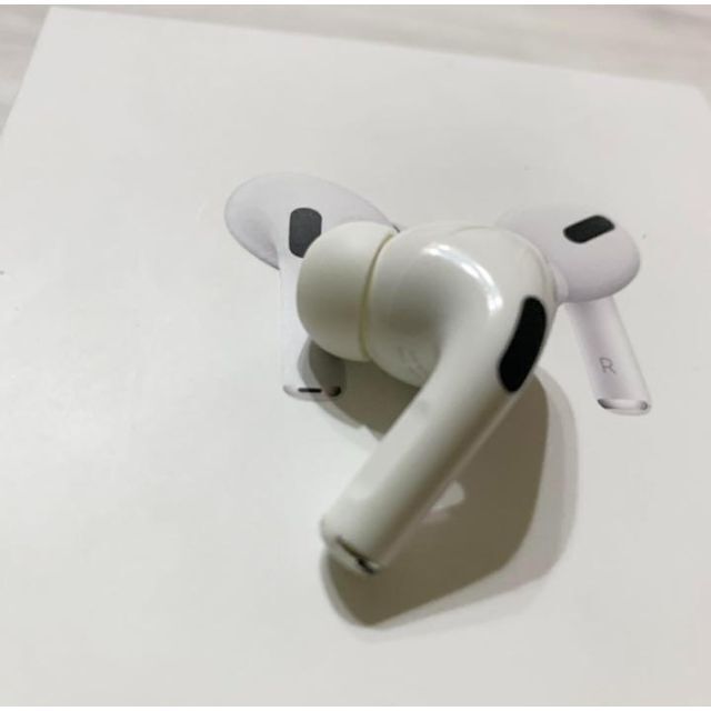 Apple airpods pro 左耳 純正品 スマホ/家電/カメラのオーディオ機器(ヘッドフォン/イヤフォン)の商品写真