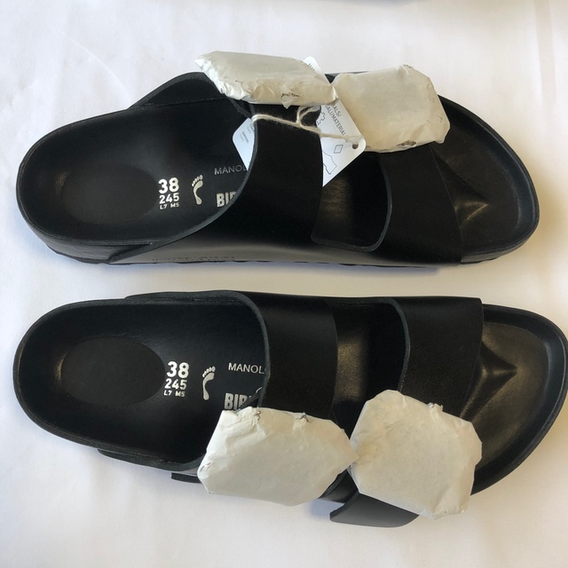 人気のクリスマスアイテムがいっぱい! MANOLO Arizona マノロブラニク