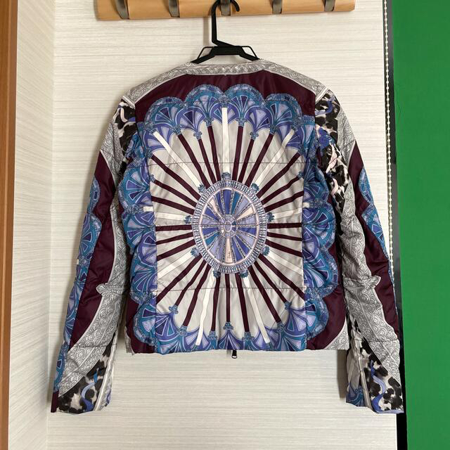 EMILIO PUCCI - エミリオプッチの素敵なダウン✨の通販 by EMILIO PUCCI - エミリオプッチの素敵なダウン✨の通販 by