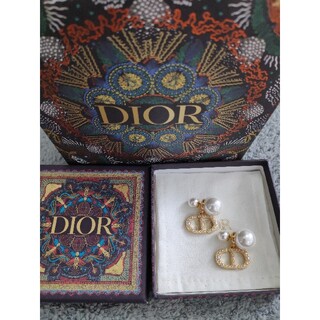 Dior - 即日発送ディオール ピアス 人気品 （アクセサリー）即購入OKの 