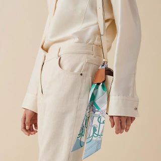 Hermes - 【新品未使用】エルメス 2022SS ツイリー クリケティスの