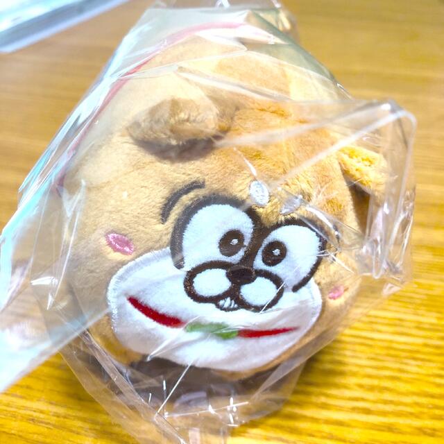 新品未開封！おそ松さん 松犬マスコット　プライズ品 エンタメ/ホビーのおもちゃ/ぬいぐるみ(キャラクターグッズ)の商品写真