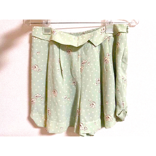 トランテアンソンドゥモード(31 Sons de mode)のショートパンツ　春夏服　花柄スカート(ショートパンツ)