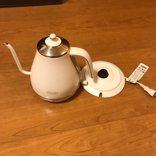 DeLonghi - DeLonghi 電気カフェケトル「アイコナ」KBOE1200JWの通販 by ヲフロスキ's shop|デロンギならラクマ DeLonghi - DeLonghi 電気カフェケトル「アイコナ」KBOE1200JWの通販 by ヲフロスキ's shop|デロンギならラクマ