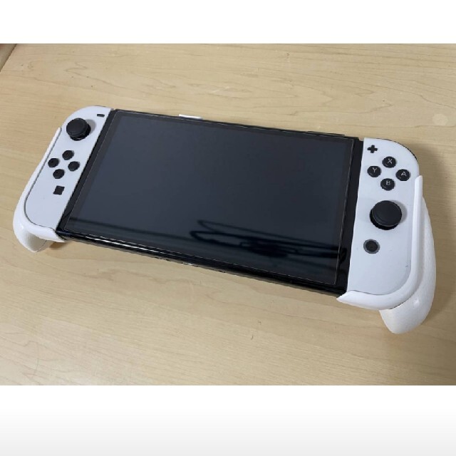 Nintendo Switch 有機ELモデル ホワイト 美品 オマケあり Nintendo Switch 有機ELモデル ホワイト 美品 オマケあり