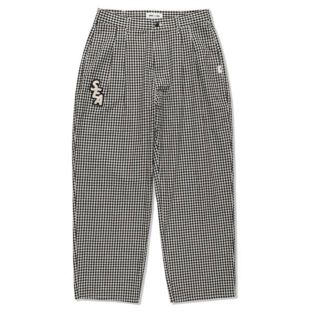 ウィンダンシー(WIND AND SEA)のGINGHAM PLAID 2 TUCK SLACKS "Black"(スラックス)