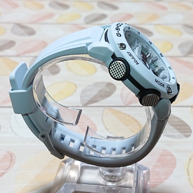 G-SHOCK(ジーショック)の未使用品【CASIO／G-SHOCK】アナデジ 腕時計GA-2000S-7AJF メンズの時計(腕時計(デジタル))の商品写真