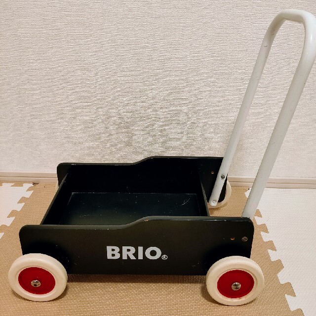 BRIO(ブリオ)のBrio ブリオ 手押し車 カタカタ キッズ/ベビー/マタニティのおもちゃ(手押し車/カタカタ)の商品写真