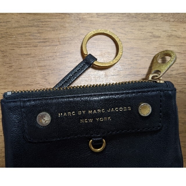 MARC BY MARC JACOBS(マークバイマークジェイコブス)のMARC JACOBS　コインケース　キーチャーム レディースのファッション小物(コインケース)の商品写真