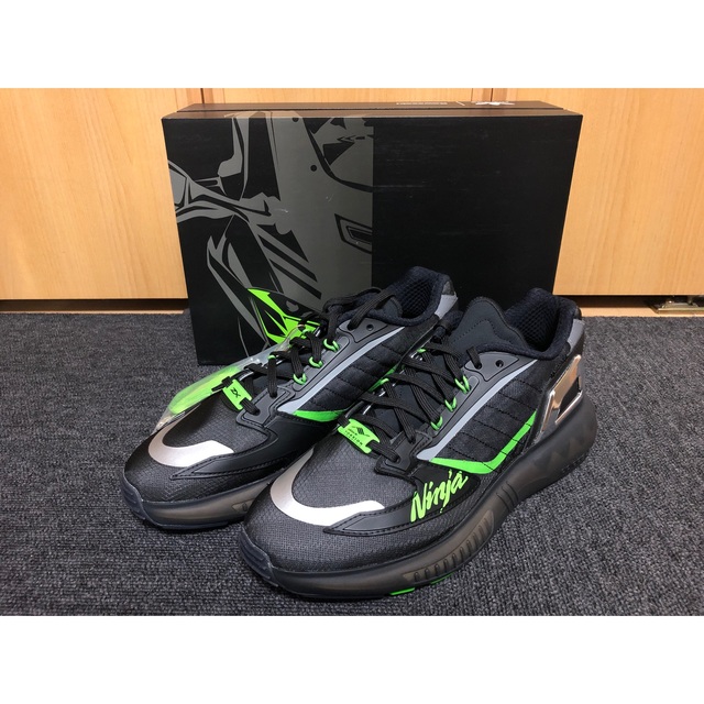 adidas - ○Kawasaki × adidas ZX5K BOOST Ninjaスニーカーの adidas - ○Kawasaki × adidas ZX5K BOOST Ninjaスニーカーの
