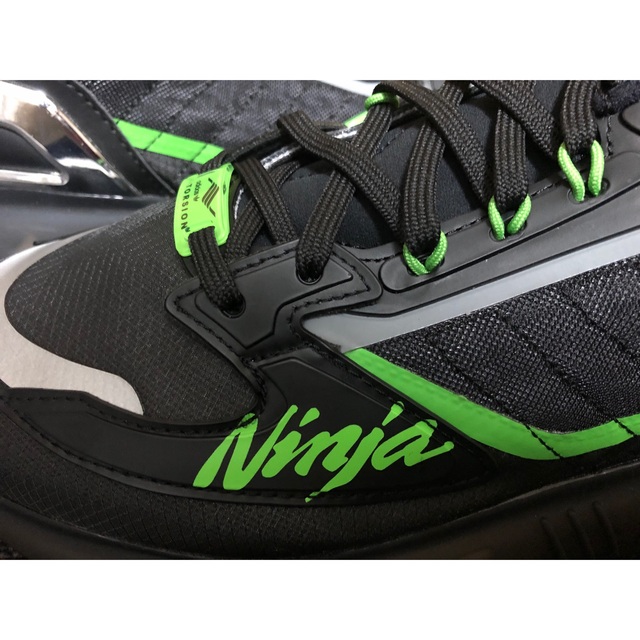 adidas - ○Kawasaki × adidas ZX5K BOOST Ninjaスニーカーの adidas - ○Kawasaki × adidas ZX5K BOOST Ninjaスニーカーの