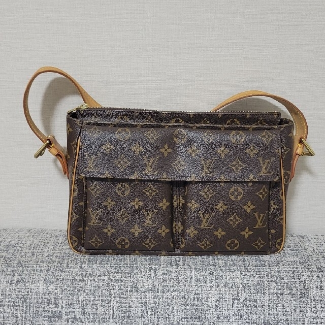 廃盤 LOUIS VUITTON モノグラム ヴィバシテ GMショルダーバッグ