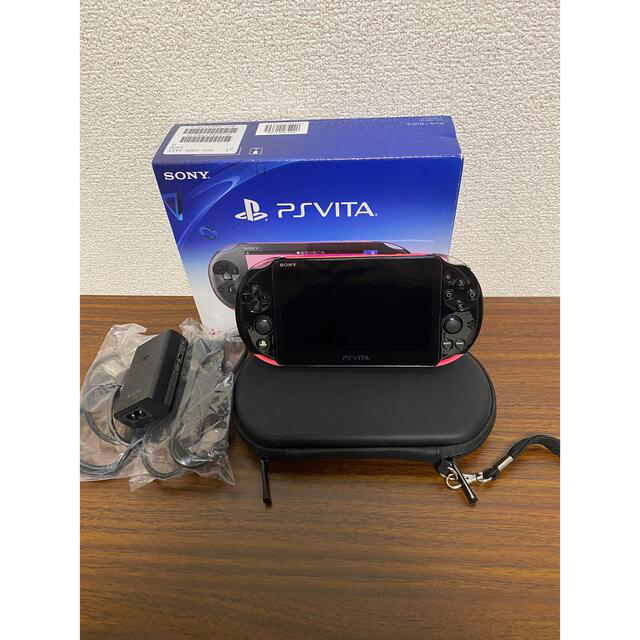 PS VITA 2000 ケース付