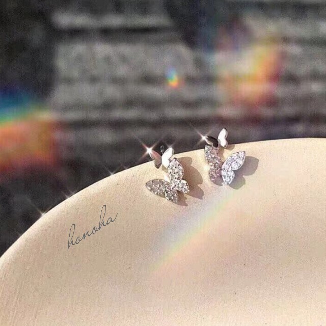 4℃(ヨンドシー)のmicro pave butterflies pierce ◯s925 post レディースのアクセサリー(ピアス)の商品写真