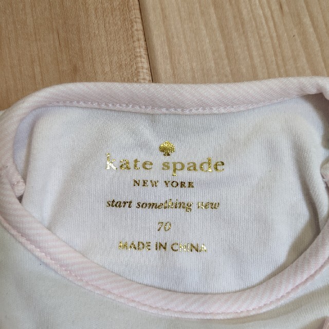 kate spade new york(ケイトスペードニューヨーク)の美品 ケイトスペード 長袖Tシャツ＆ブルマ セットアップ 70センチ キッズ/ベビー/マタニティのベビー服(~85cm)(Ｔシャツ)の商品写真