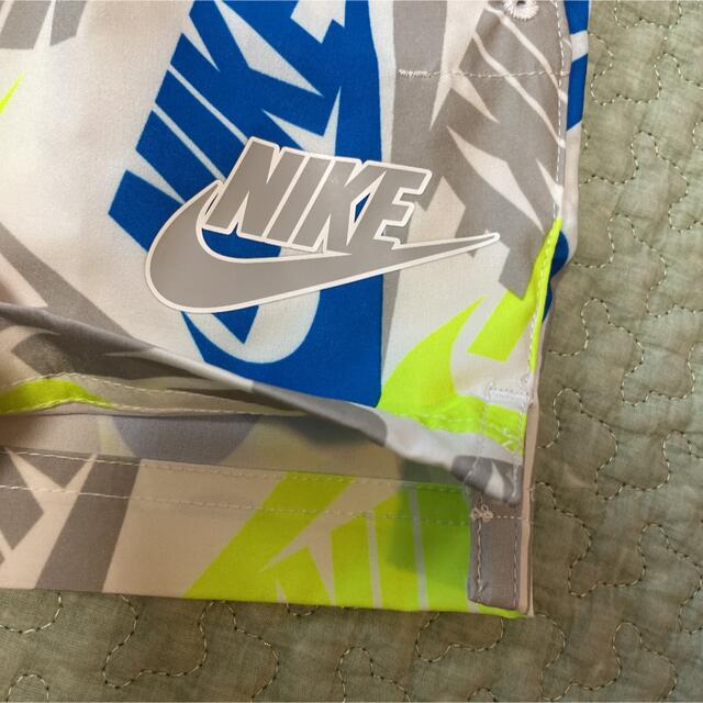 NIKE(ナイキ)のNIKE⭐︎キッズハーフパンツ　水着⭐︎新品未使用 キッズ/ベビー/マタニティのキッズ服女の子用(90cm~)(パンツ/スパッツ)の商品写真