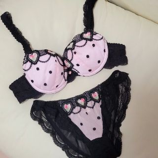 PEACH JOHN(ブラ&ショーツセット)のフリマアイテム一覧 PEACH JOHN(ブラ&ショーツセット)のフリマアイテム一覧