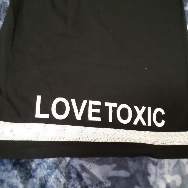 lovetoxic(ラブトキシック)の格安　LOVETOXIC Tシャツ&ワンピース二枚セットおまけワンピース付き！ キッズ/ベビー/マタニティのキッズ服女の子用(90cm~)(ワンピース)の商品写真