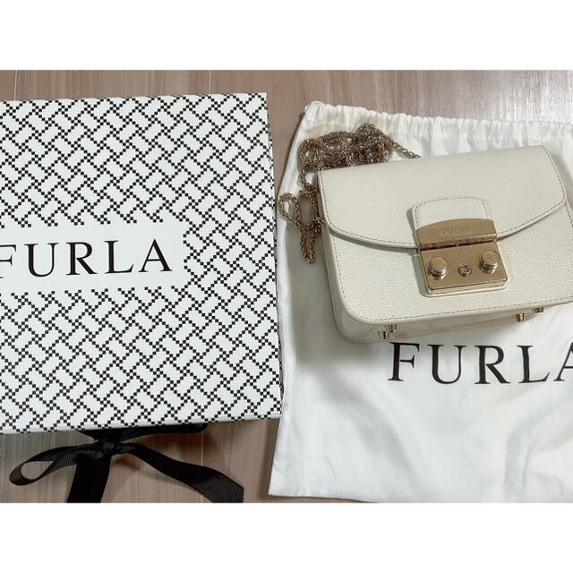 Furla(フルラ)のFURLA metropolis mini  レディースのバッグ(ショルダーバッグ)の商品写真