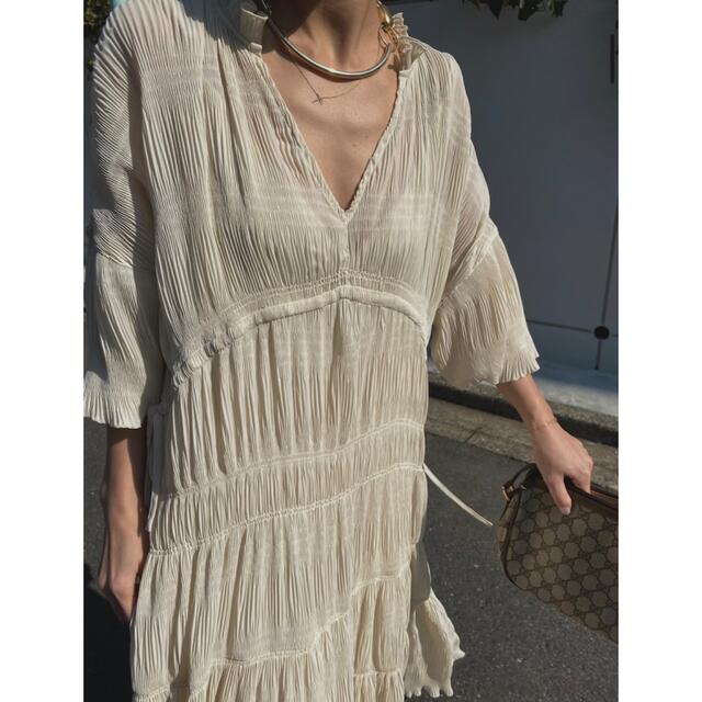 Ameri VINTAGE(アメリヴィンテージ)の【美品】AMERI SHIRRING PLEATS DRESS レディースのワンピース(ロングワンピース/マキシワンピース)の商品写真